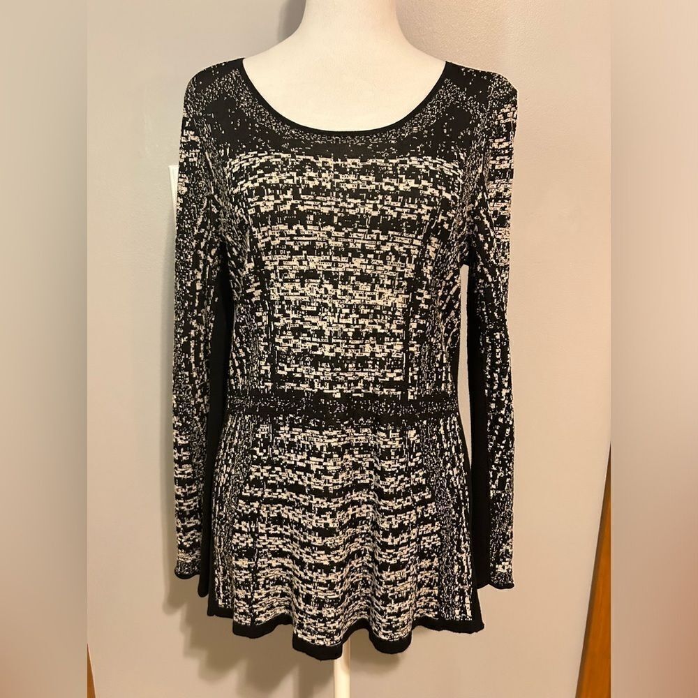 Nic + Zoe lightweight black white camo sweater size M BIN I‎